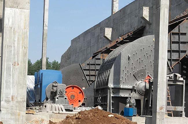 駐馬店五道溝礦業(yè)時(shí)產(chǎn)3000噸砂石制砂生產(chǎn)線
