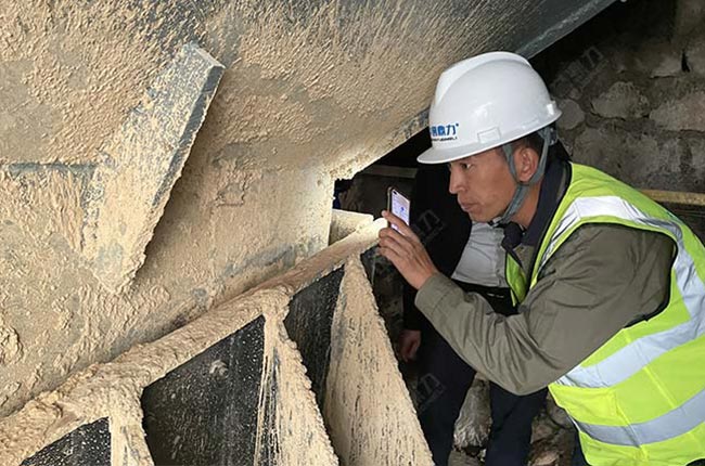 山東日產(chǎn)8000噸生產(chǎn)線檢查維修