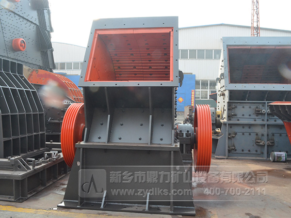 單段錘式破碎機(jī) 單段錘式破碎機(jī)