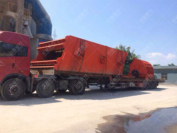 篩分設(shè)備廠家發(fā)貨現(xiàn)場 篩分設(shè)備廠家發(fā)貨現(xiàn)場