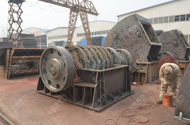 反擊錘式破碎機(jī)