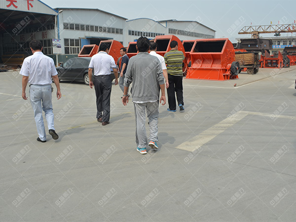 石子破碎機(jī)