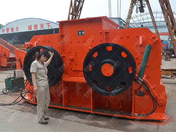 雙轉(zhuǎn)子型破碎機(jī)