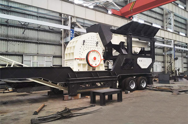 移動(dòng)箱式破碎機(jī)