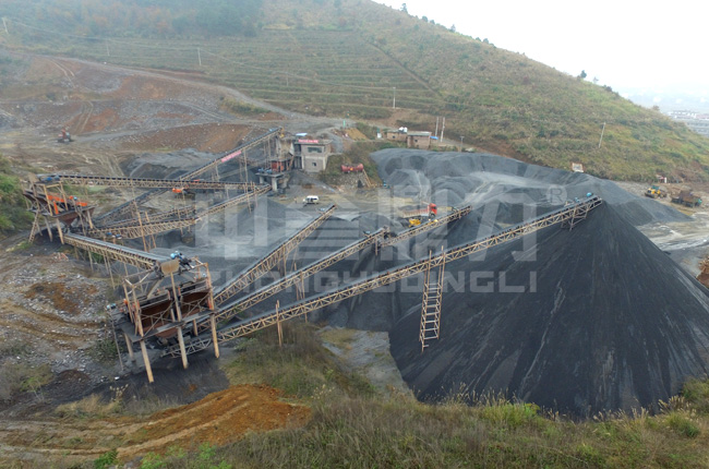 湖南邵陽日產(chǎn)5000噸碎石機生產(chǎn)線